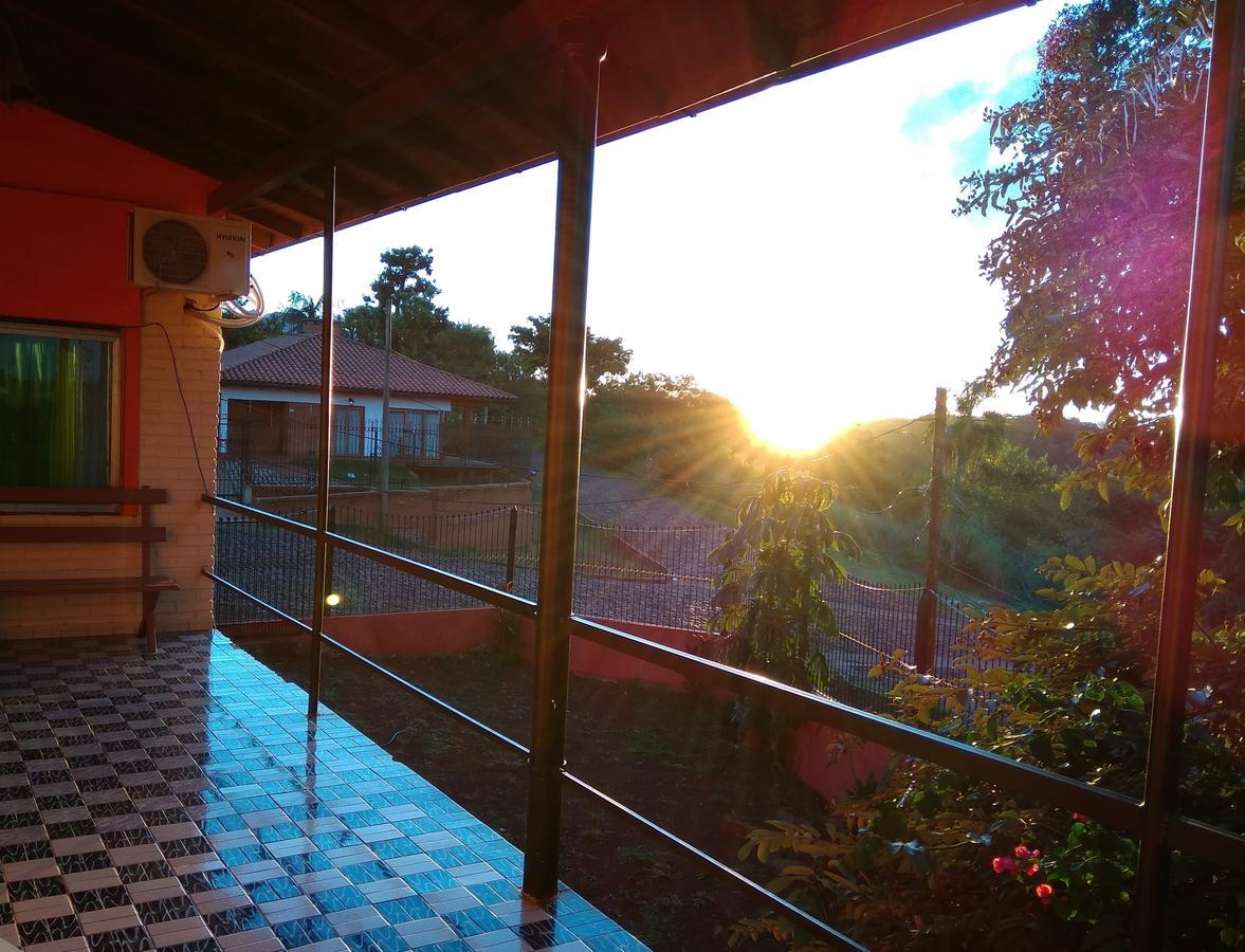 Butterfly Hostel Puerto Iguazú Exterior foto